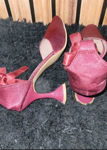 Elegant Red Bow Heels