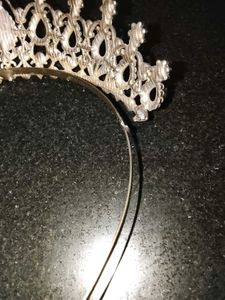 Stunning  Tiara