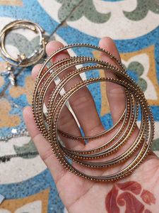 Set of 8 Golden Beaded Bangles