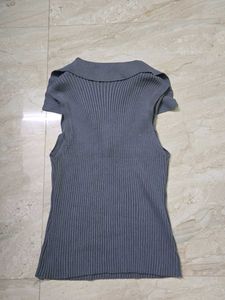 grey Sleeveless Collared Ribbed Knit Top