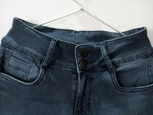 Stretchable Highwaist Bootcut Jeans