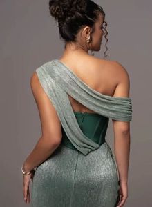 Elegant One-Shoulder Gown