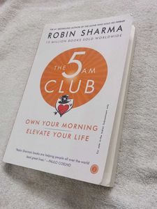 The 5 AM Club by Robin Sharma