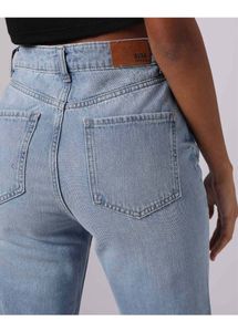 Chic Women's Light Blue Bootcut Denim Jeans