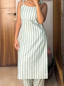 pista green kurti set