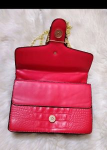 Red Croc Embossed Chain Bag