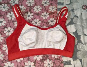 ✨♥️Red Sports Bra ♥️✨