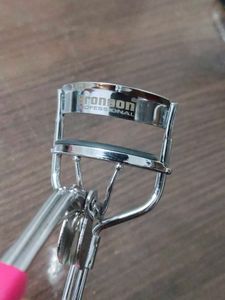 Eyelash Curler