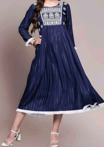 Elegant Navy Blue Embroidered Kurta