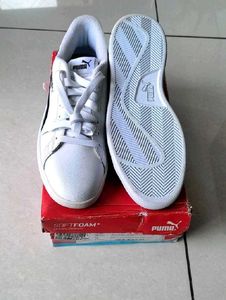 Puma Smash Sneakers