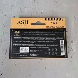 ASH 5 IN 1 Mini Nail Paint Kit