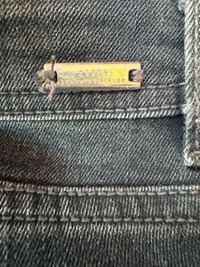 Stylish Dark Wash Straight Leg Jeans
