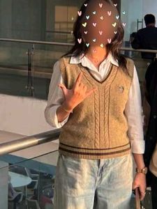 Tan Cable Knit Vest 🟤
