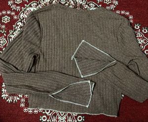 🤎 Ribbed Brown Zip-Up Cropped top