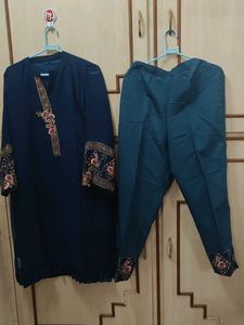 Elegant Embroidered Kurti and Pants Set