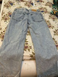 Distressed Wide Leg Jeans