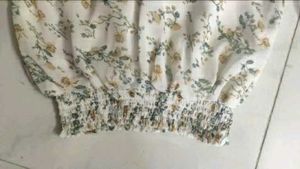 Floral Print Off-Shoulder top