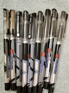 9 Cello Butterflow Pens (Without Refill)