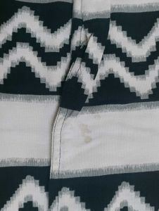 Black-white Embroidered Sleeved Kurta