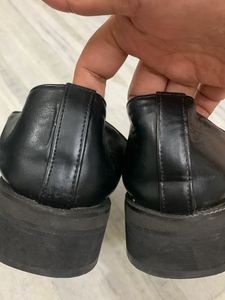 Chic Black Loafers