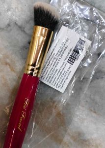 Too Faced Concealer Brush