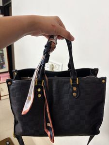 Chic Black Textured Tote Bag