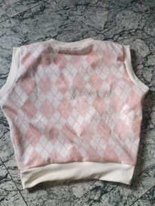 Argyle Pattern Sleeveless Top