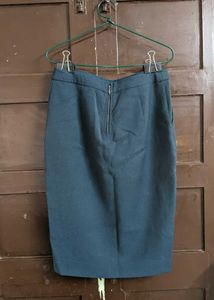 deep green pencil skirt