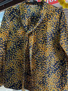Chic Navy &amp; Yellow Floral Blouse