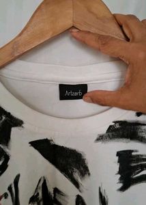 Unique Butterfly Graphic T-Shirt
