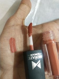 Moraze Matte Lipstick 💄