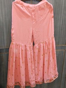 Elegant Pink Embroidered Kurta garara
