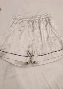Price Reduced.. 📣📣Silver Satin Nightsuit