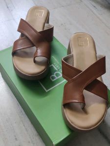 Brown Toe Ring Platform Sandals