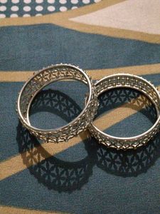 Elegant Silver Filigree Bangles (Pair)