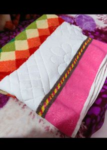 Bathing Towels With Different Colours &amp; Designs