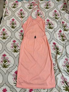 backless waist cut dress