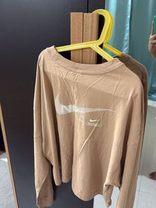 Nike Long Sleeve Sweatshirt