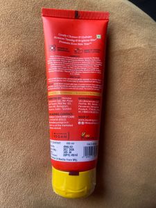 Aqualogica Detan Smoothie Face Wash