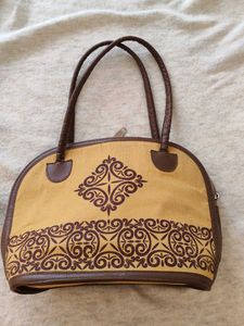 Elegant Patterned Handbag