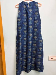 Stylish Blue Lotus Print Kurta Set