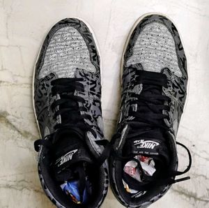 Nike Air Jordan 1 Sneakers