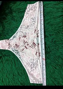 Floral🆕🎁 Lace Thong Panty