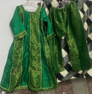 Beautiful Emerald Green Kurta Set