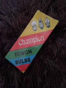 Vintage Champion Torch Bulbs 2.7V with Box