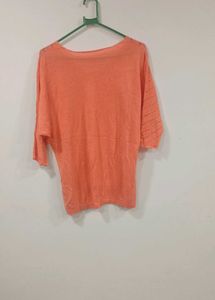 New 🆕 Chic Peach Knit top 👕