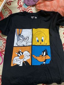Looney Tunes Graphic T-Shirt