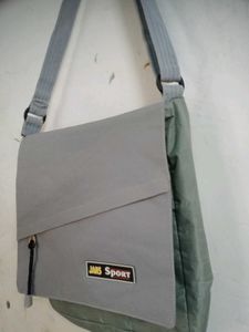 Sling bag pack perfect for college students