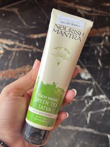 GREEN TEA FACE WASH 🌻
