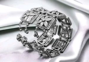 Oxidized Silver Flower Design Bracelet / Kada